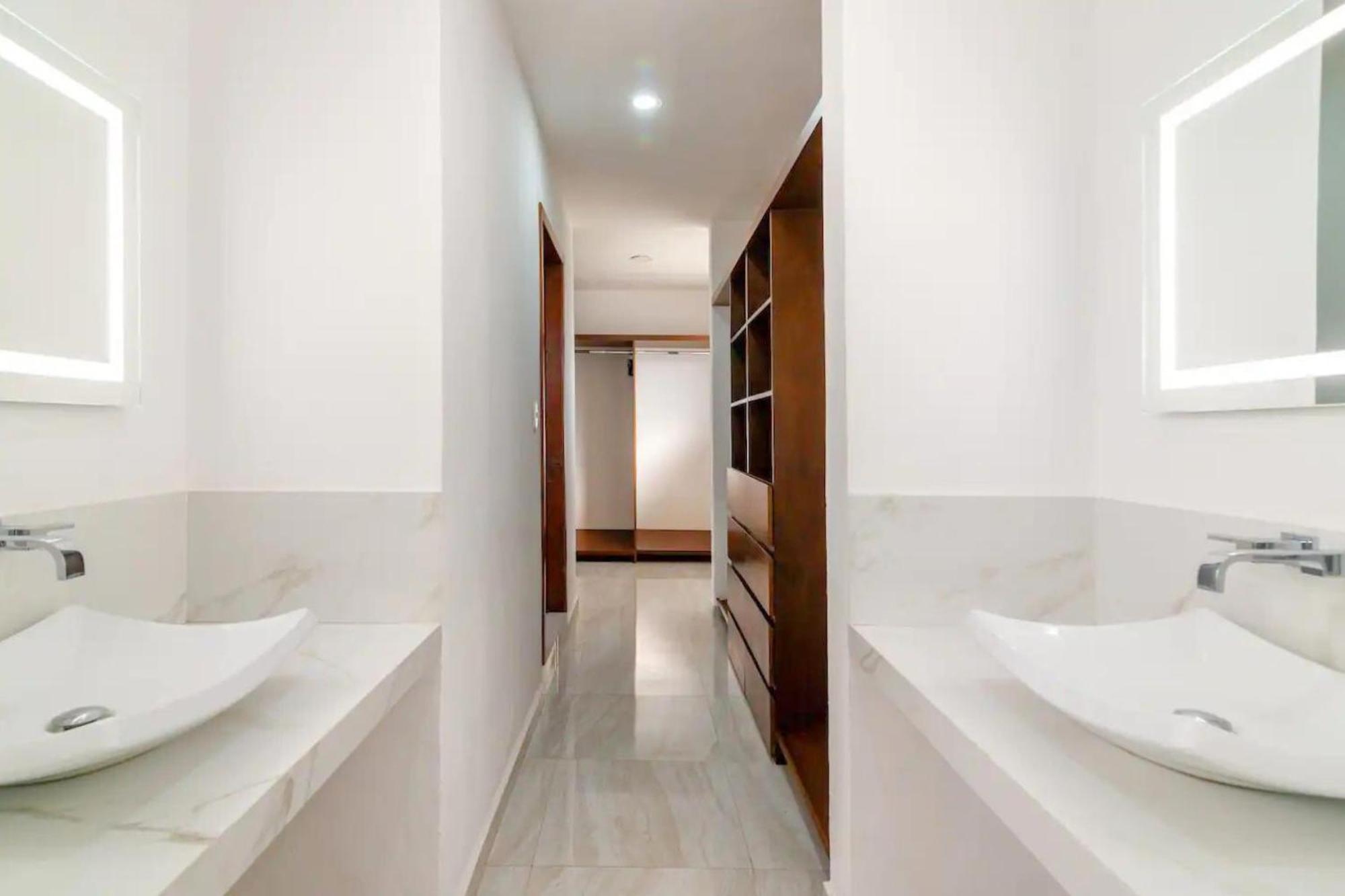 Villa Moderna Con Alberca, Gimnasio Y Cochera Mérida Kültér fotó